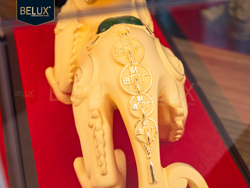 Tượng Tỳ Hưu dát vàng cát&nbsp;25x11x17.5cm